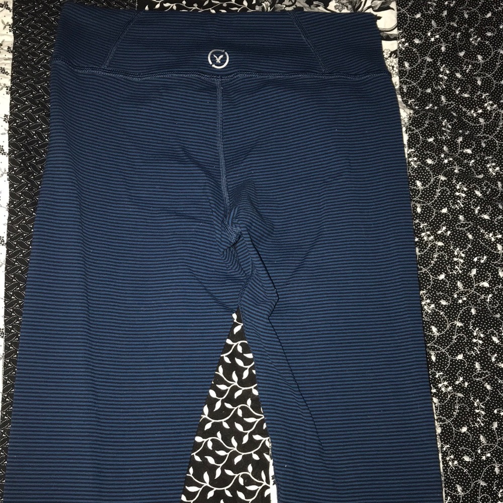 AEO blue and black striped active leggings❕